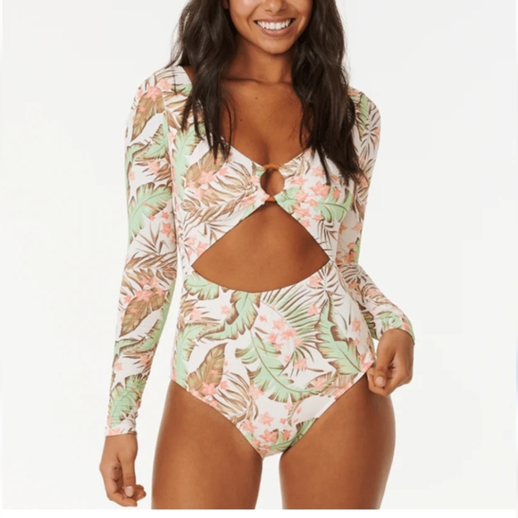 Rip Curl 1pc Bathingsuit - Picture 6 of 6